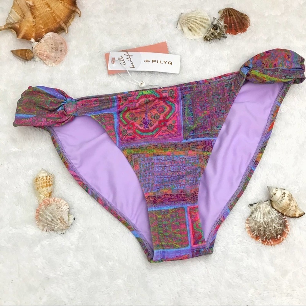 NWT PilyQ Morocco Fanned Full bikini bottom